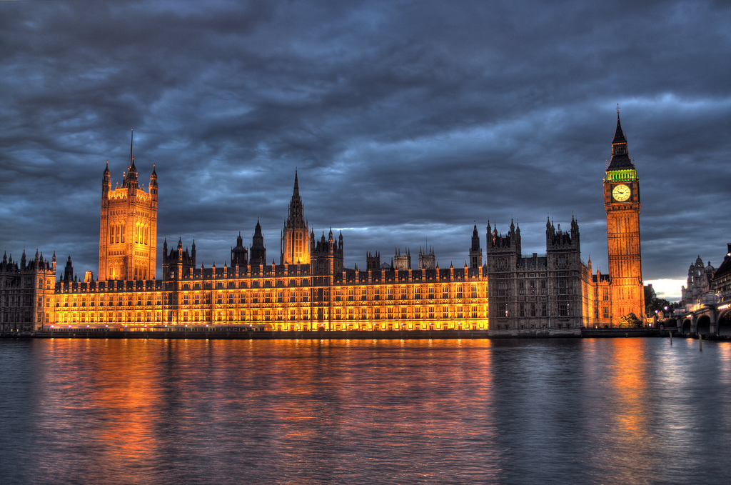 «کاخ وست میتستر» (The Palace of Westminster)