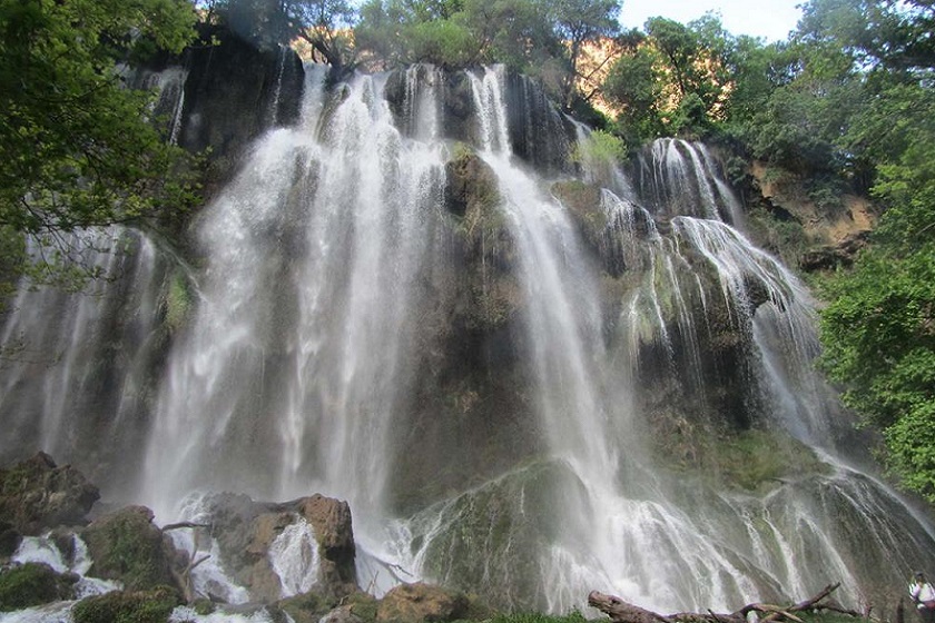 آبشار زرد لیمه معروف به بوینه