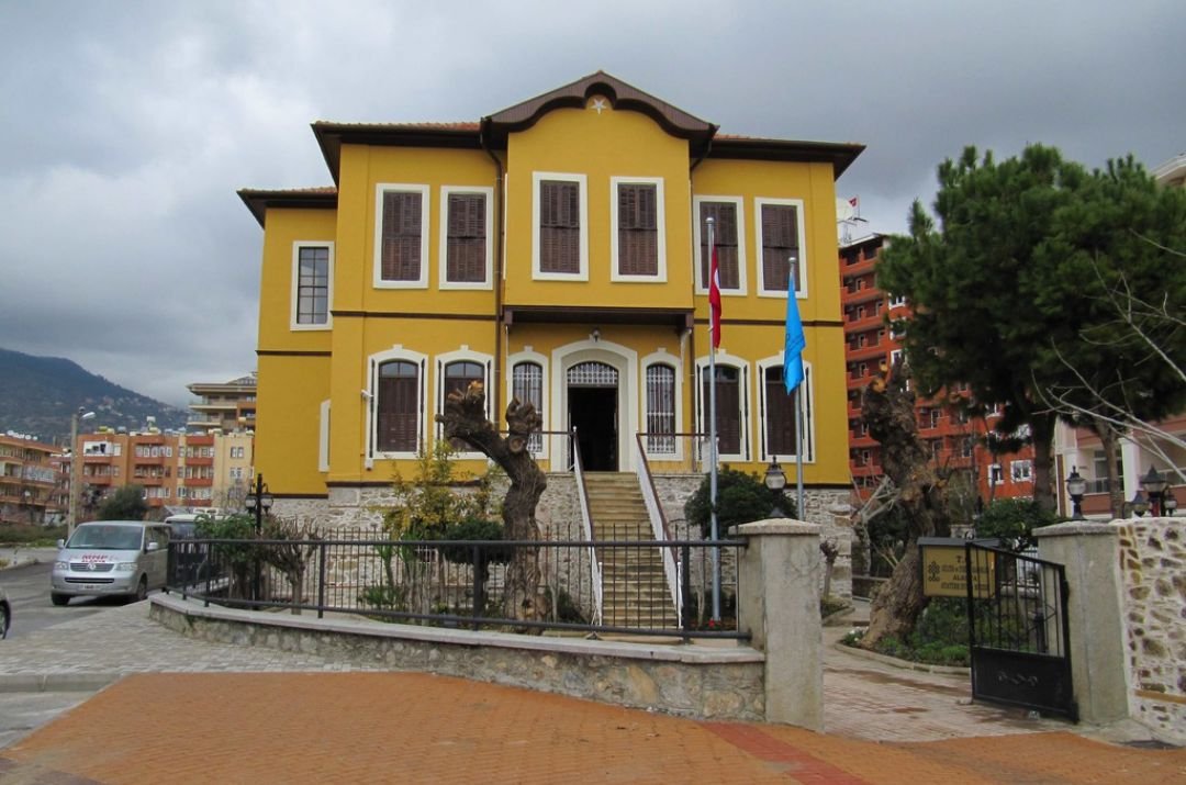 موزه آتاتورک آلانیا از مکان های دیدنی آلانیا