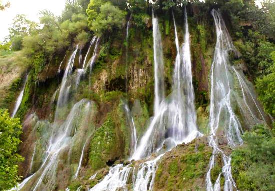 ویژگی های آبشار اخلمد شهرستان چناران